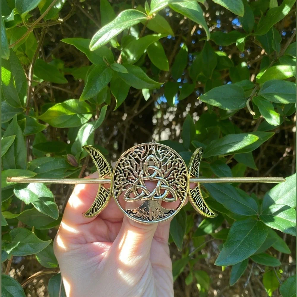 Vintage inspired Celtic Hairpin Gold Tone engraved Beautiful Crescent Moon 🌘